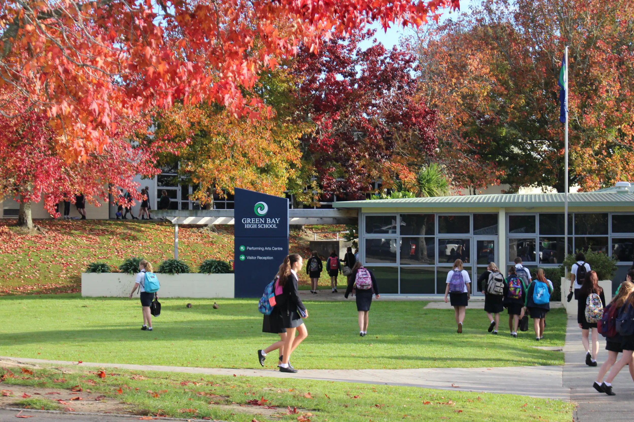 Du học Trung học New Zealand - Trường Green Bay High School