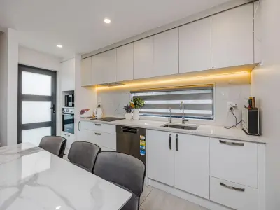 50E Cascades Road, Pakuranga Heights, Auckland 2010
